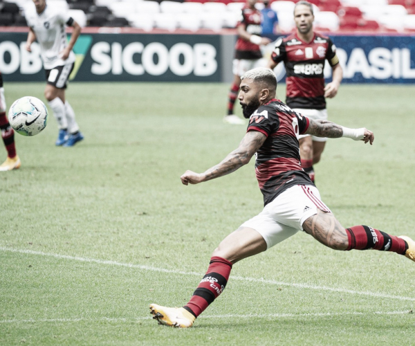 Problemas à vista! Flamengo confirma lesões musculares de Rodrigo Caio e Gabigol