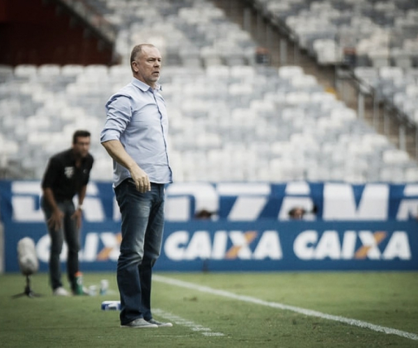 Mano Menezes destaca atuação do Cruzeiro contra Botafogo: ''Venceu quem jogou melhor''