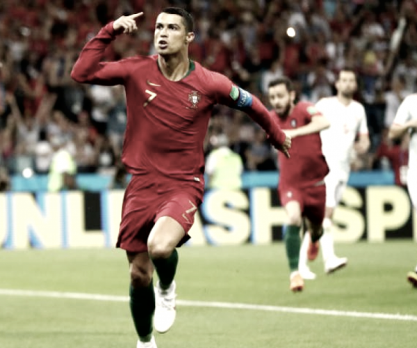 Cristiano rescata el empate con España