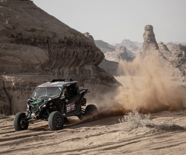 Dakar 2024: Rodrigo Varela e Enio Bozzano surpreendem no prólogo com carro "improvisado"