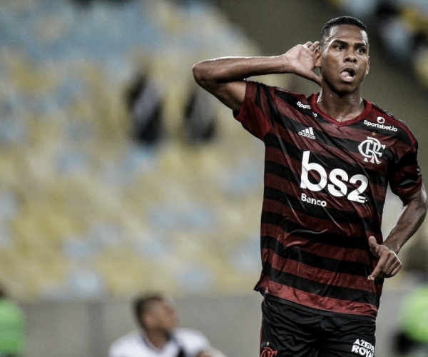 Lucas Silva decide, e Flamengo vence o Vasco no primeiro clássico carioca do ano