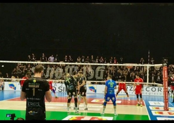Volley - Coppa Italia: la Lube Civitanova vola in finale battendo 3-2 Piacenza
