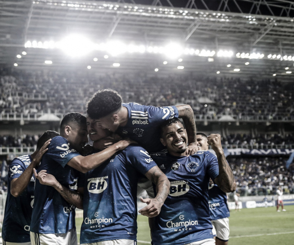 Edu encerra jejum, Cruzeiro goleia Náutico e amplia vantagem da liderança