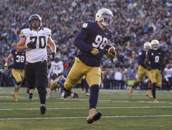 Notre Dame Fighting Irish Take Down Wake Forest Demon Deacons 28-7