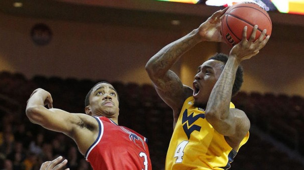 West Virginia Mountaineers Show Chinks In The Armor vs. Richmond Spiders, But Prevail