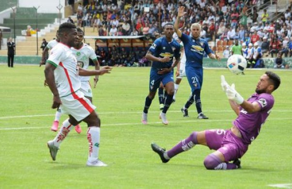 Mushuc Runa goleó a Liga de Quito en Ambato