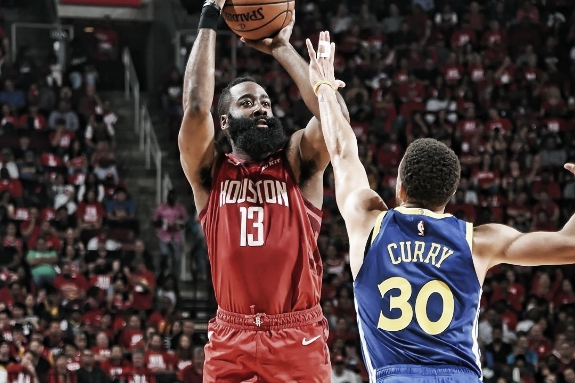 Rockets empatam série com Warriors em show de James Harden
