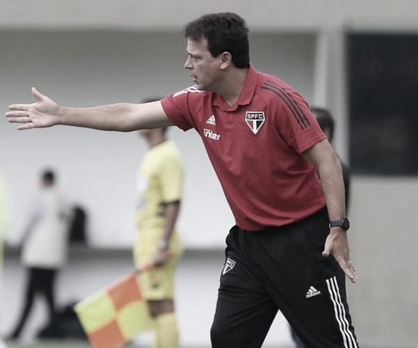Fernando Diniz aprova possível vinda de Cavani ao São Paulo: "Ficaríamos muito felizes"