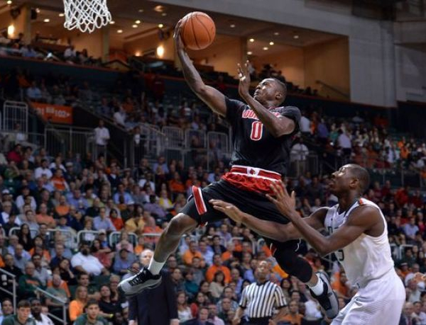 Louisville Cardinals Hold Off Miami Hurricanes To Win Fourth Straight