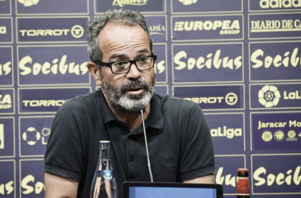 Técnico do Cádiz prega cautela apesar de vantagem: "Vamos defender o resultado em Tenerife"