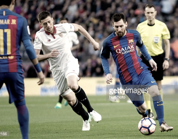 Barcelona abate Sevilha: Messi afasta-se de Bas Dost