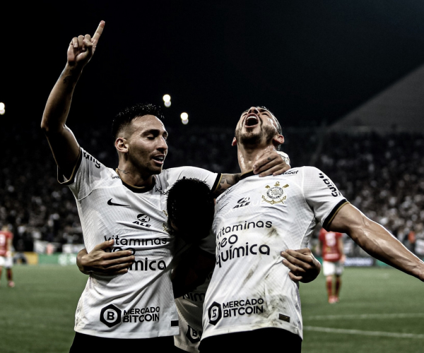 Em noite tranquila, Corinthians vence Portuguesa-RJ e avança na Copa do Brasil