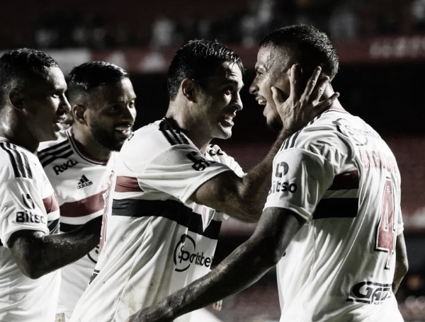 Em noite tranquila, São Paulo vence Manaus e avança pra terceira fase da Copa do Brasil 