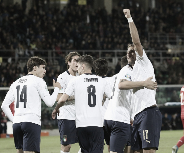 Itália trucida Armênia e confirma campanha impecável; Bósnia vence e vai disputar repescagem