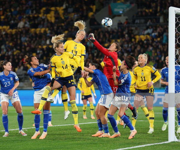Sweden 5-0 Italy: Set pieces send Swedes to comfortable victory over miserable Italians 