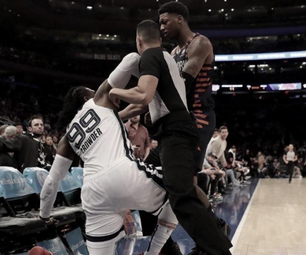 Knicks and Grizzlies get into it at MSG 