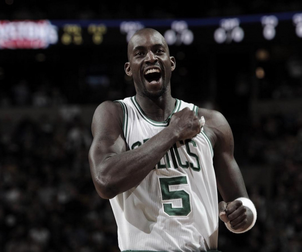 Celtics to retire Garnett's jersey