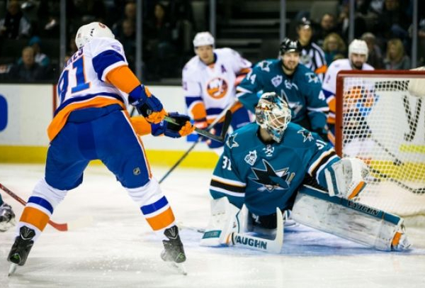 Thomas Greiss Claims Win Over Former Team As New York Islanders Take Down San Jose Sharks