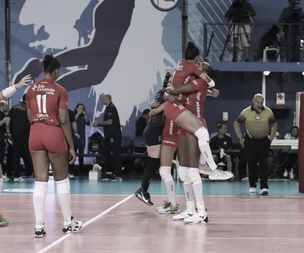 Osasco vence Pinheiros na primeira partida da final Paulista Feminino de Vôlei