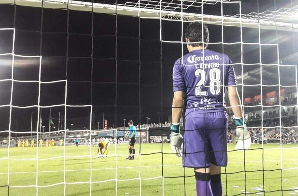 Santos vence a Tigres en penales en amistoso