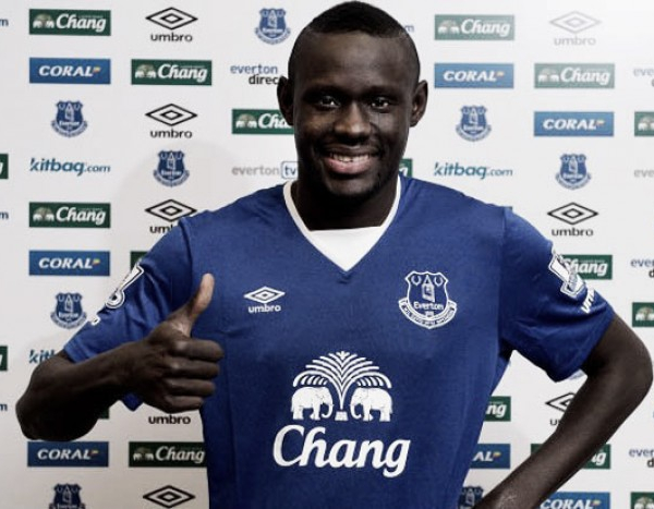 Everton sign Lokomotiv Moscow striker Oumar Niasse