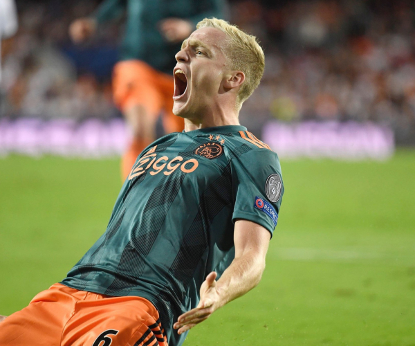 Champions League- L'Ajax demolisce il Valencia, netta vittoria olandese al Mestalla (0-3)