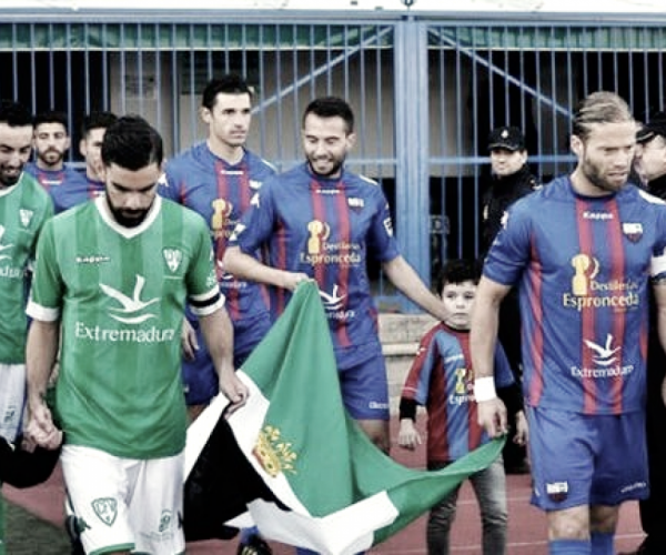 Previa Extremadura vs Villanovense: último billete para el playoffs