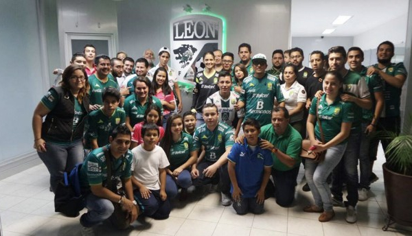 Aficionados se dan ‘tour’ por el Estadio León