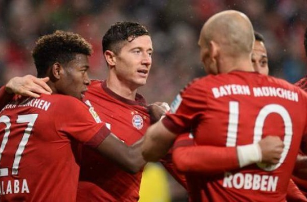 Bundesliga: corre il Bayern, Dortmund in scia. Pareggia l'Hertha, salgono Bayer e Schalke