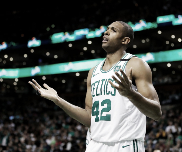 NBA playoffs, Boston Celtics appesi a un filo