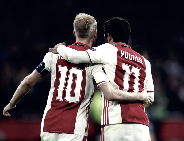 Europa League - Ajax travolgente, Schalke ko ad Amsterdam: decide una doppietta di Klaassen (2-0)