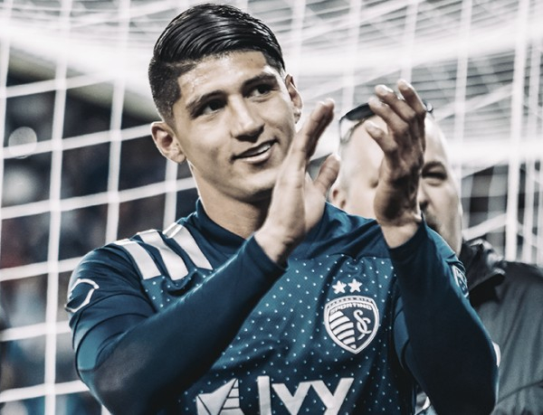 USA on the soccer field #10 - Exclusive: Alan Pulido comments on the difference between MLS and Mexican soccer