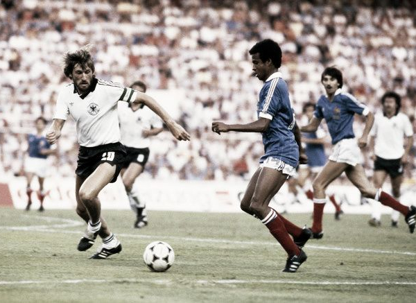 Alemania - Francia 1982: cuando el fútbol es más que un simple deporte