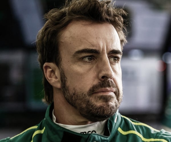 Alonso dá como incerto sobre seu futuro na F1 em meio a rumores de substituir Hamilton na Mercedes