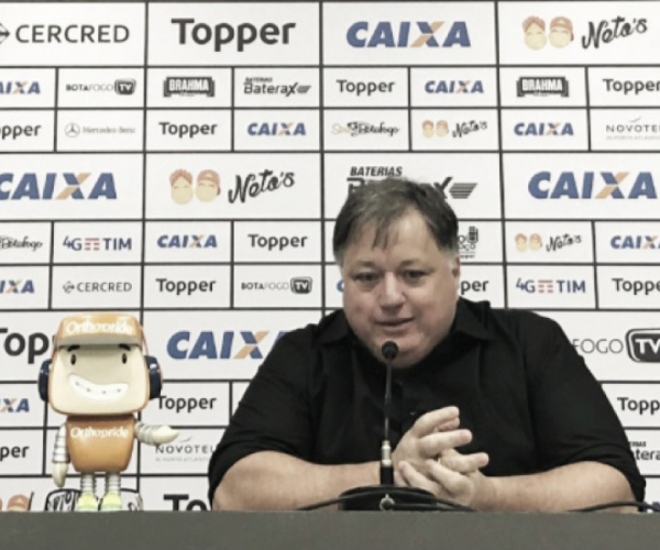 Anderson Barros comenta sobre atraso de salários no Botafogo, mas evita justificar derrotas