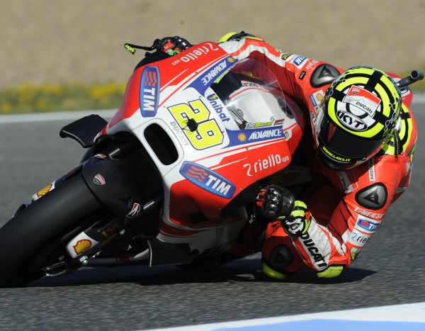 MotoGP, Iannone out anche a Phillip Island: Barbera ancora in sella alla Ducati