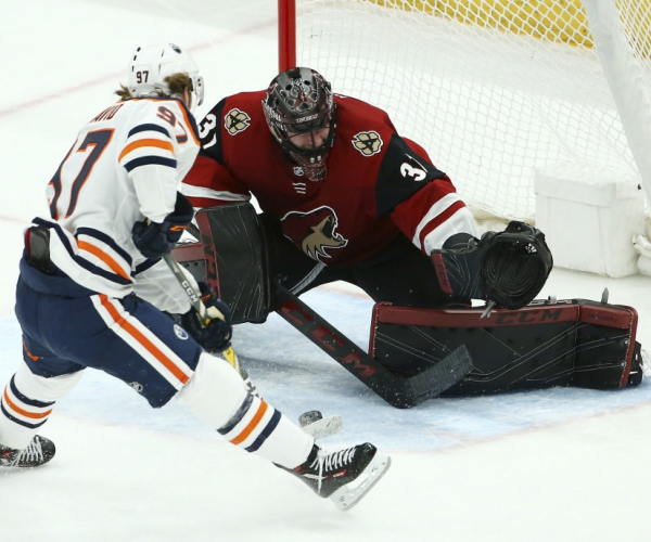 Connor McDavid too fast for the Arizona Coyotes defense