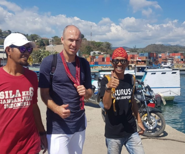 Belanda Tak Lolos Piala Dunia 2018,  Arjen Robben Liburan ke Labuan Bajo