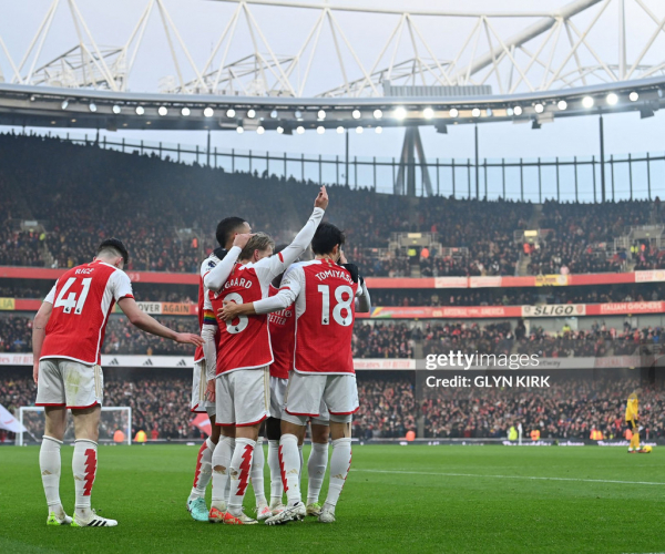 Arsenal 2-1 Wolves: Gunners hold on to move four clear at the top