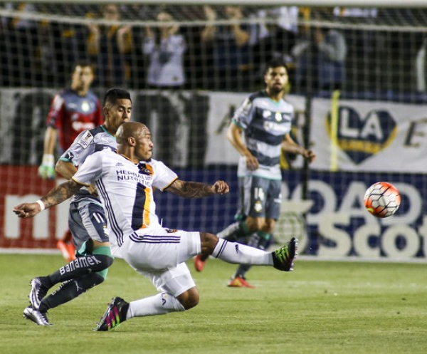 CONCACAF Champions League: Los Angeles Galaxy And Santos Laguna Play To Scoreless Draw