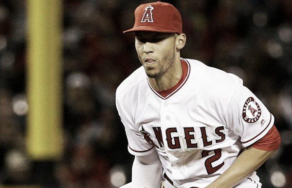 Andrelton Simmons to undergo surgery on left thumb