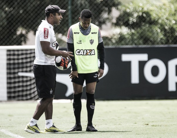 Sem Leonardo Silva, Atlético-MG encara Tupi para voltar à liderança do Mineiro