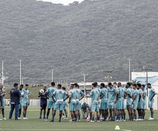 Buscando consistência, Avaí recebe Ceilândia pela Copa do Brasil