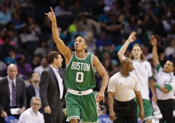 Boston Celtics Down Charlotte Hornets Behind Avery Bradley's 30 Points
