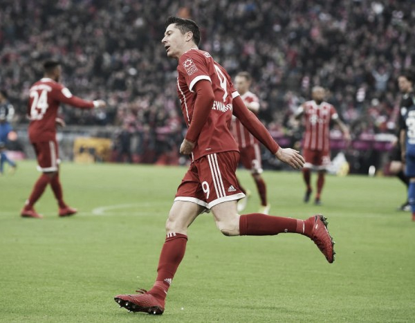 El Bayern Múnich vuelve a remontar y sigue lider