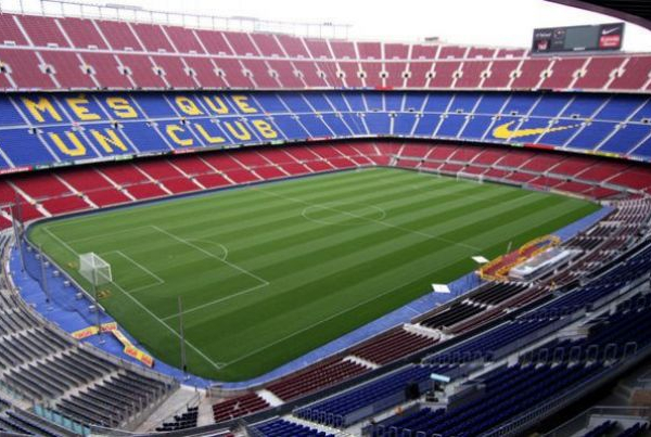 Slitta la decisione sul Nuovo Camp Nou: a gennaio referendum tra i soci