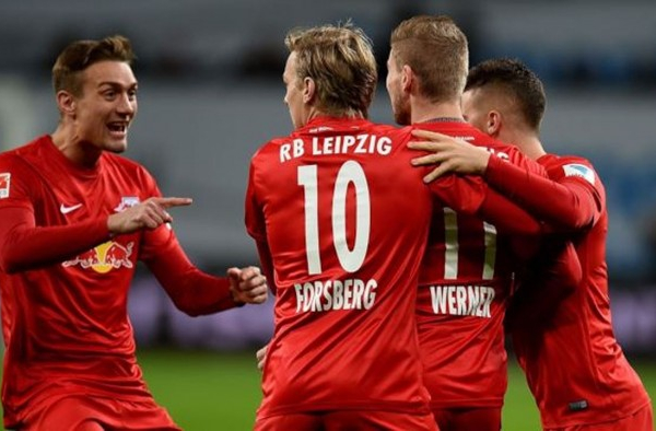 Bundesliga - Il Lipsia vola in testa e sogna, il Bortmund batte il Bayern