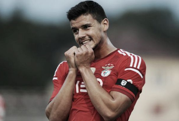 Benfica: Benito pode reforçar o Génova por empréstimo