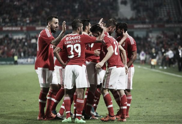 Taça: Benfica bate Vianense e despertador Jardel acorda águia adormecida