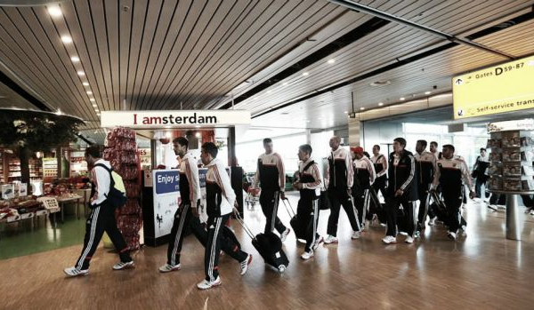 Benfica procura prestígio na Holanda